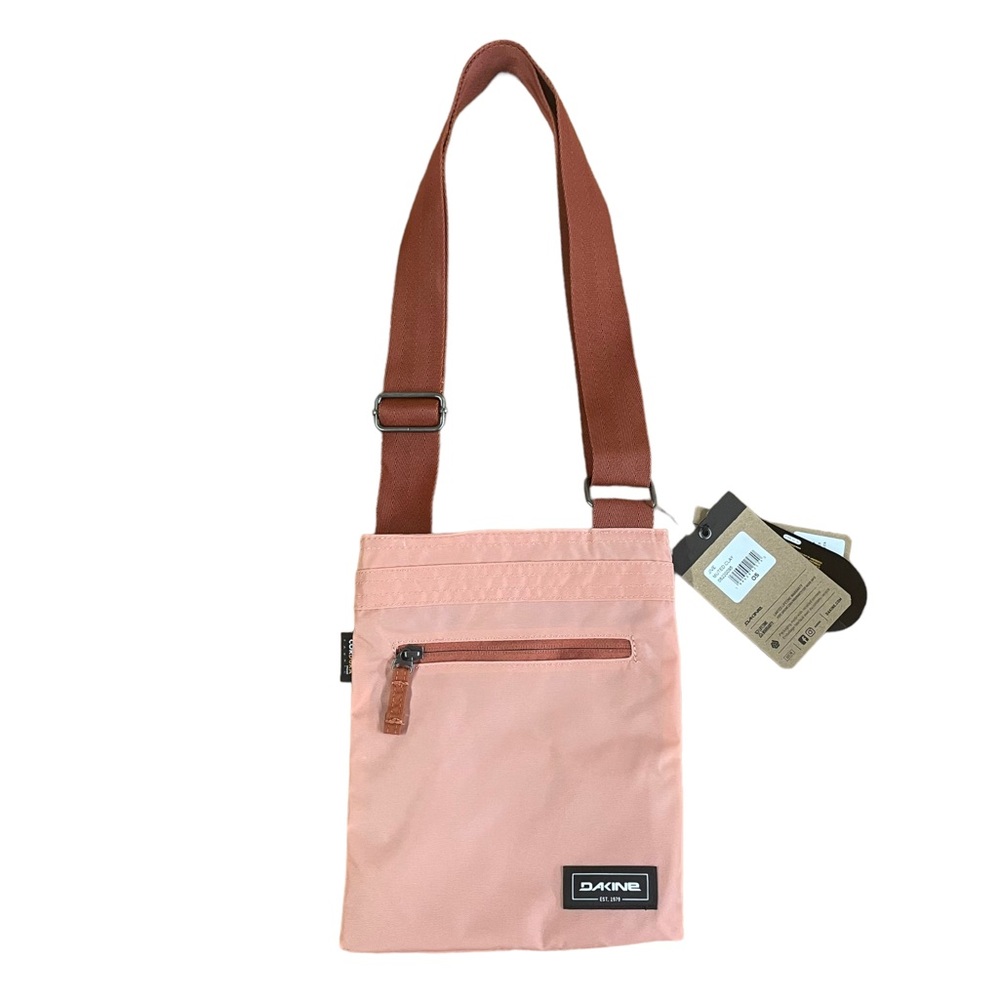 Dakine NWT Jive crossbody bag in muted clay